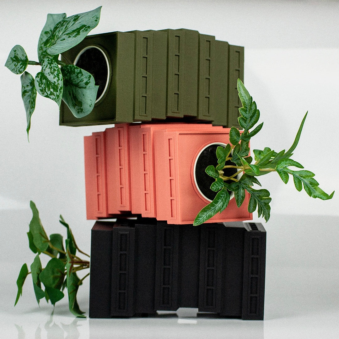 Brutalist Pot / Forest