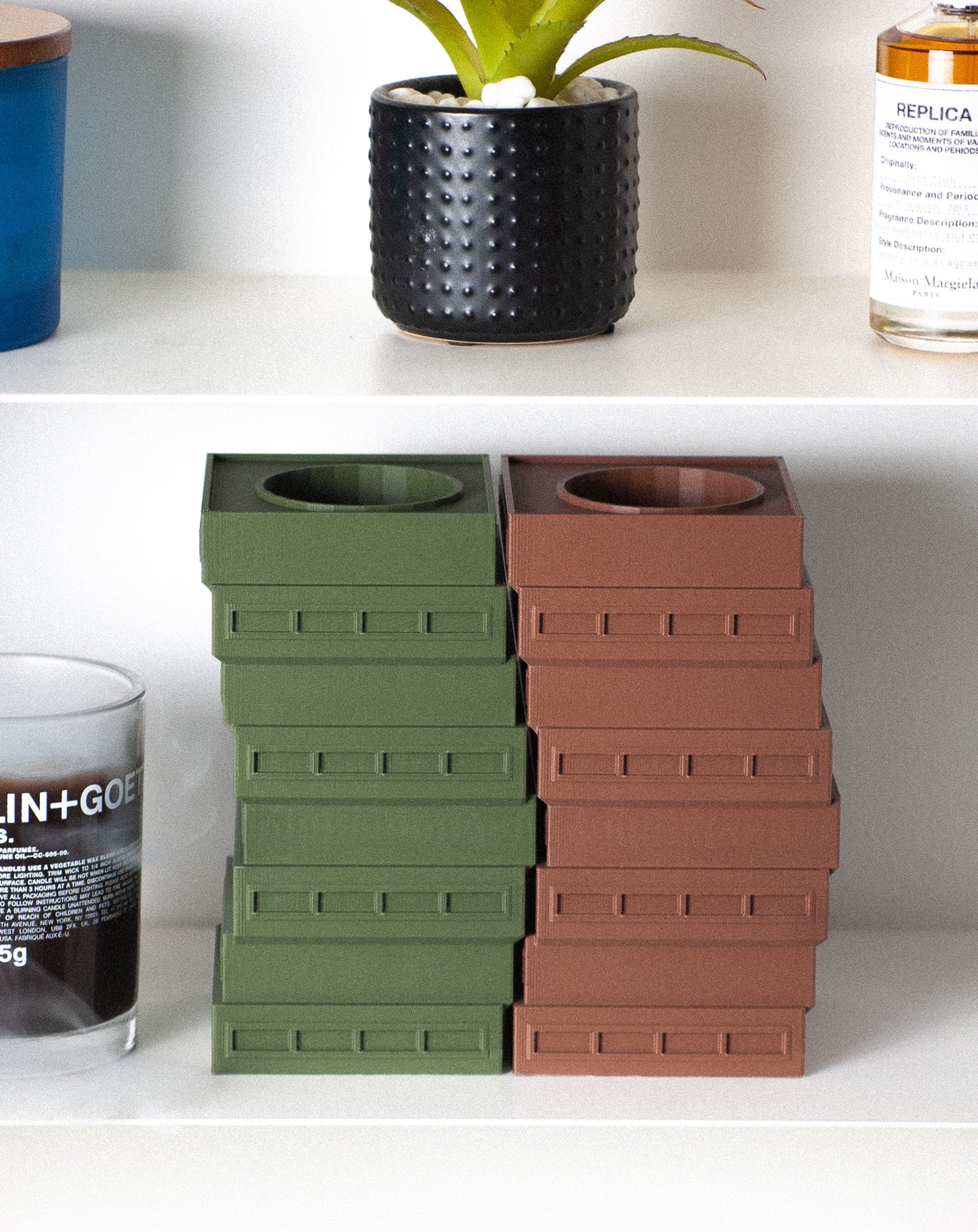 Brutalist Pot / Chocolate